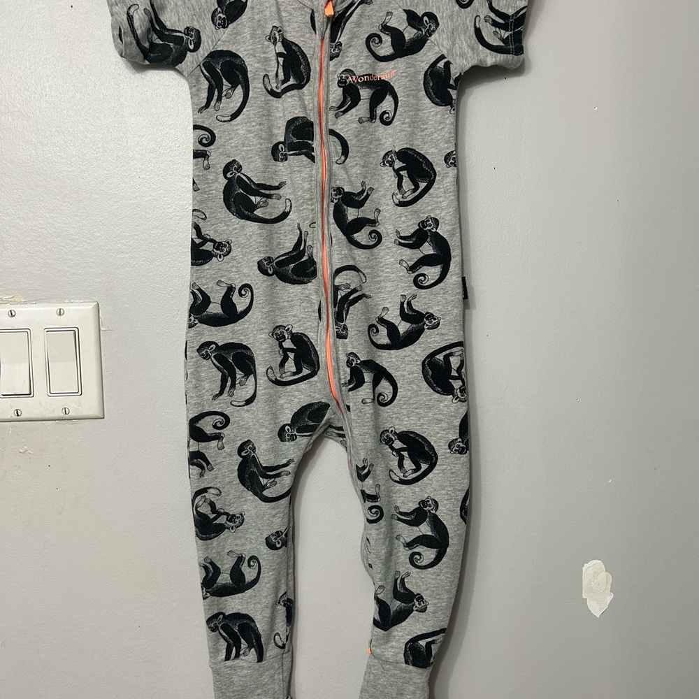 Bonds Gray Monkey Print Wondersuit. Size 2 (18-24m) OG Print & Material.